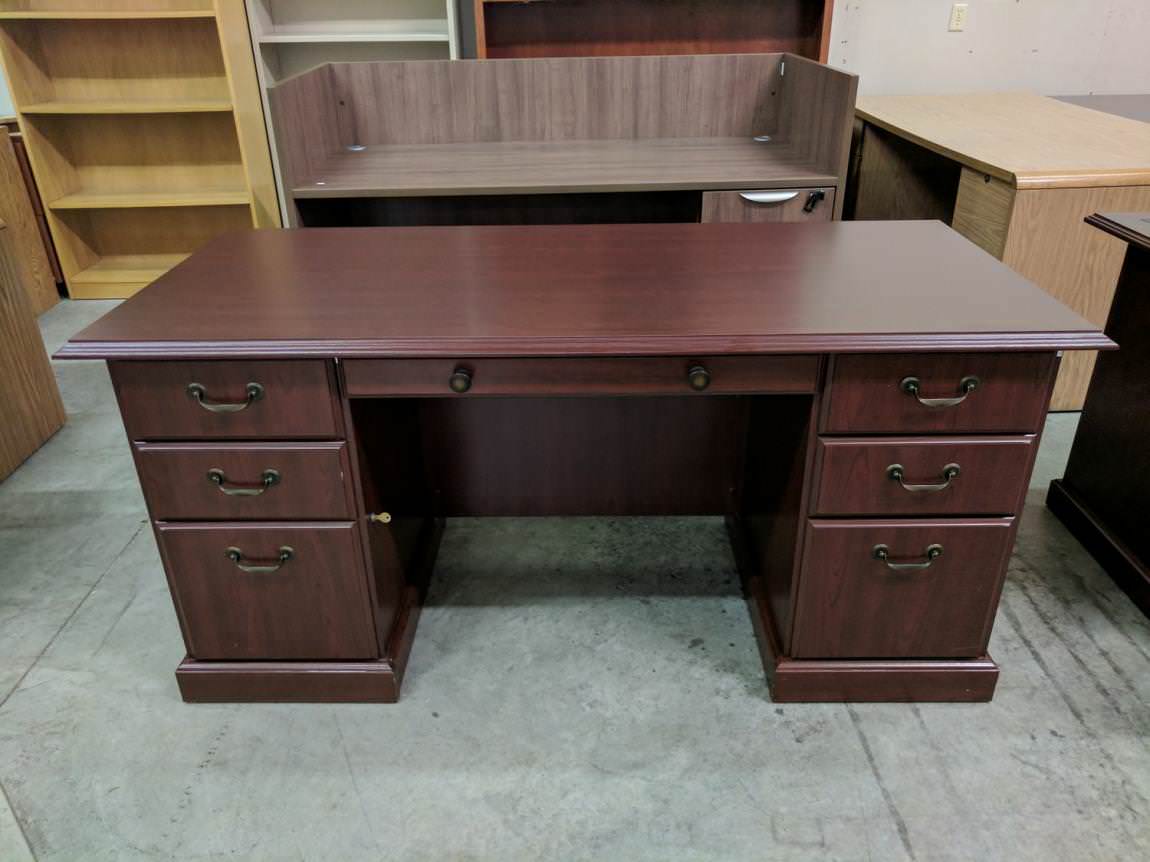 Traditional Mahogany Writers Desk Mahogany