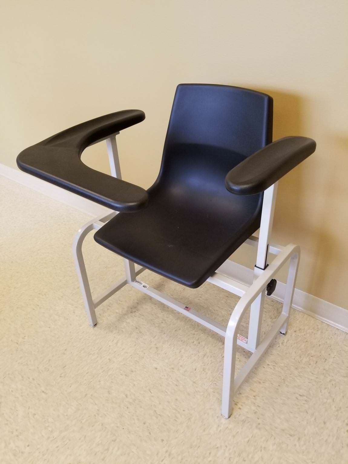 Winco 571 Phlebotomy Chair