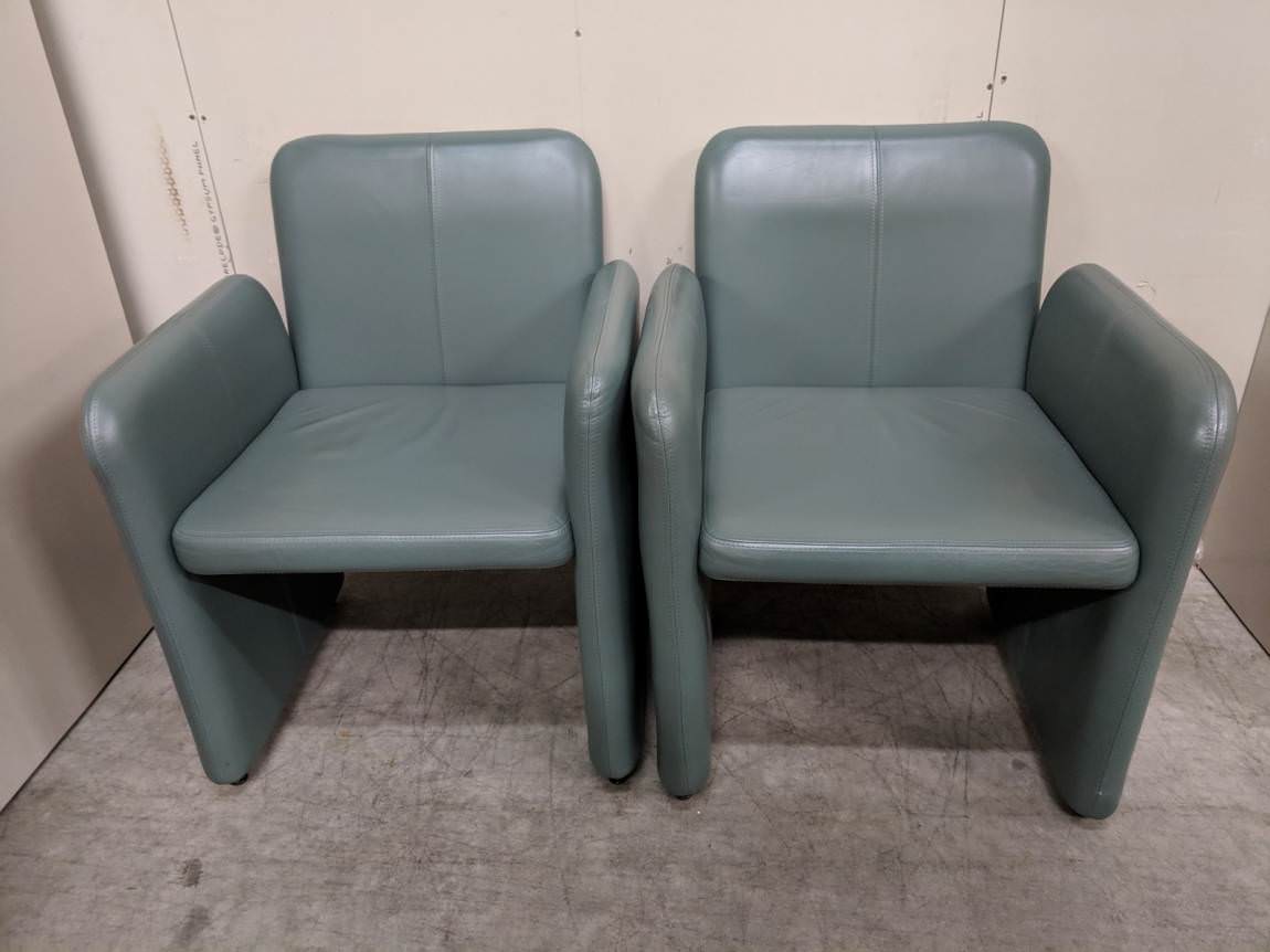 Fabrique Par Green Guest Chairs