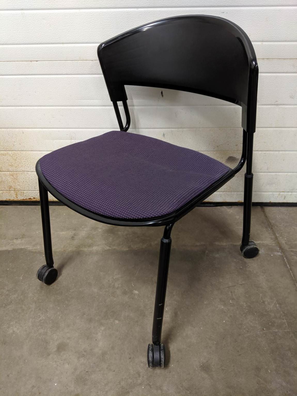 Vecta Purple Rolling Stacking Guest Chair