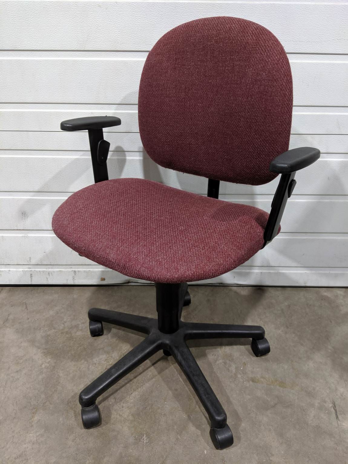 Hon Red Fabric Rolling Office Chair
