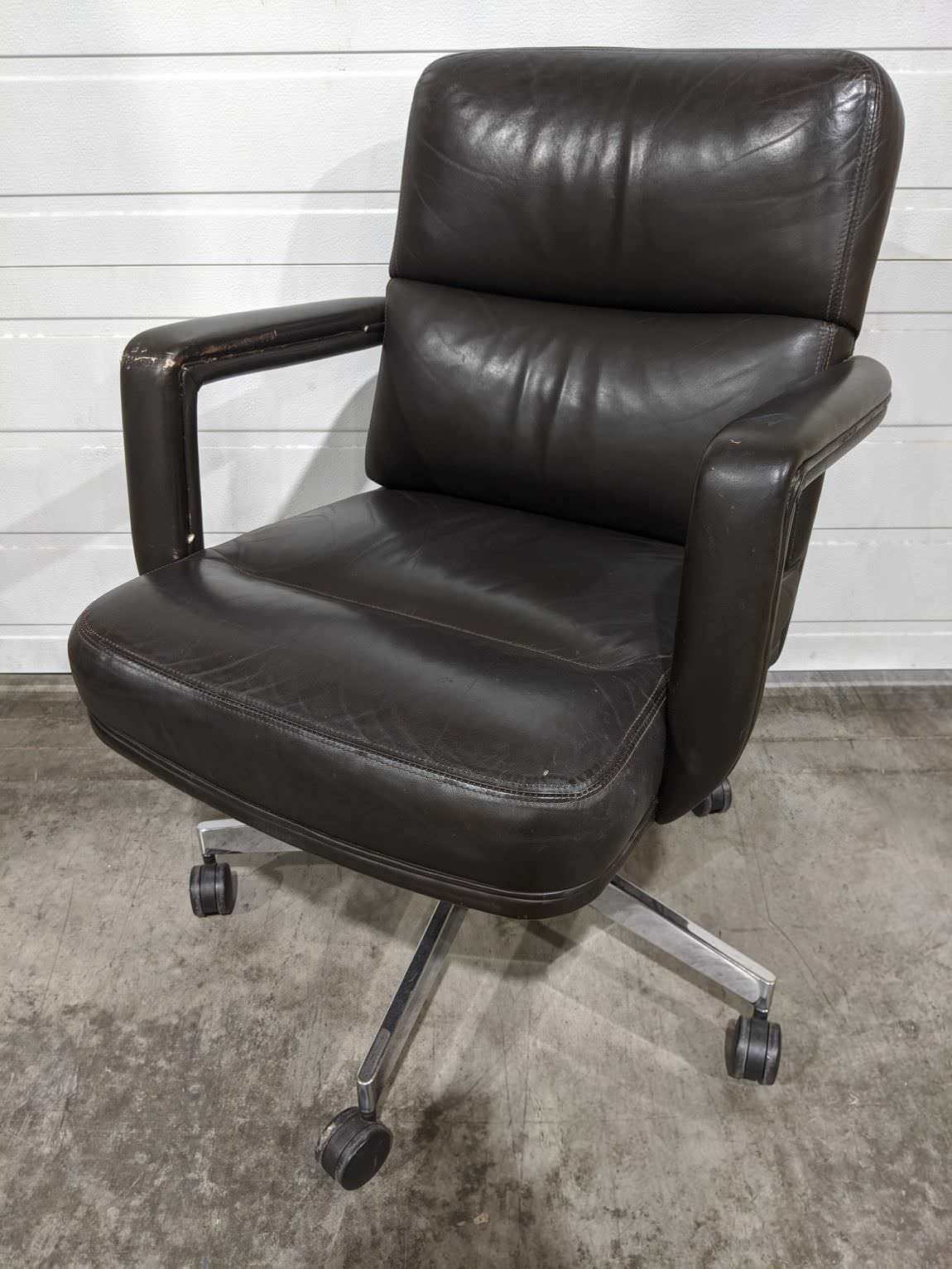 Black Leather Swivel Chair with Chrome Frame