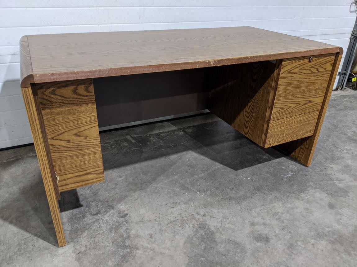 Walnut Laminate Desk with Drawers – Right Pedestal