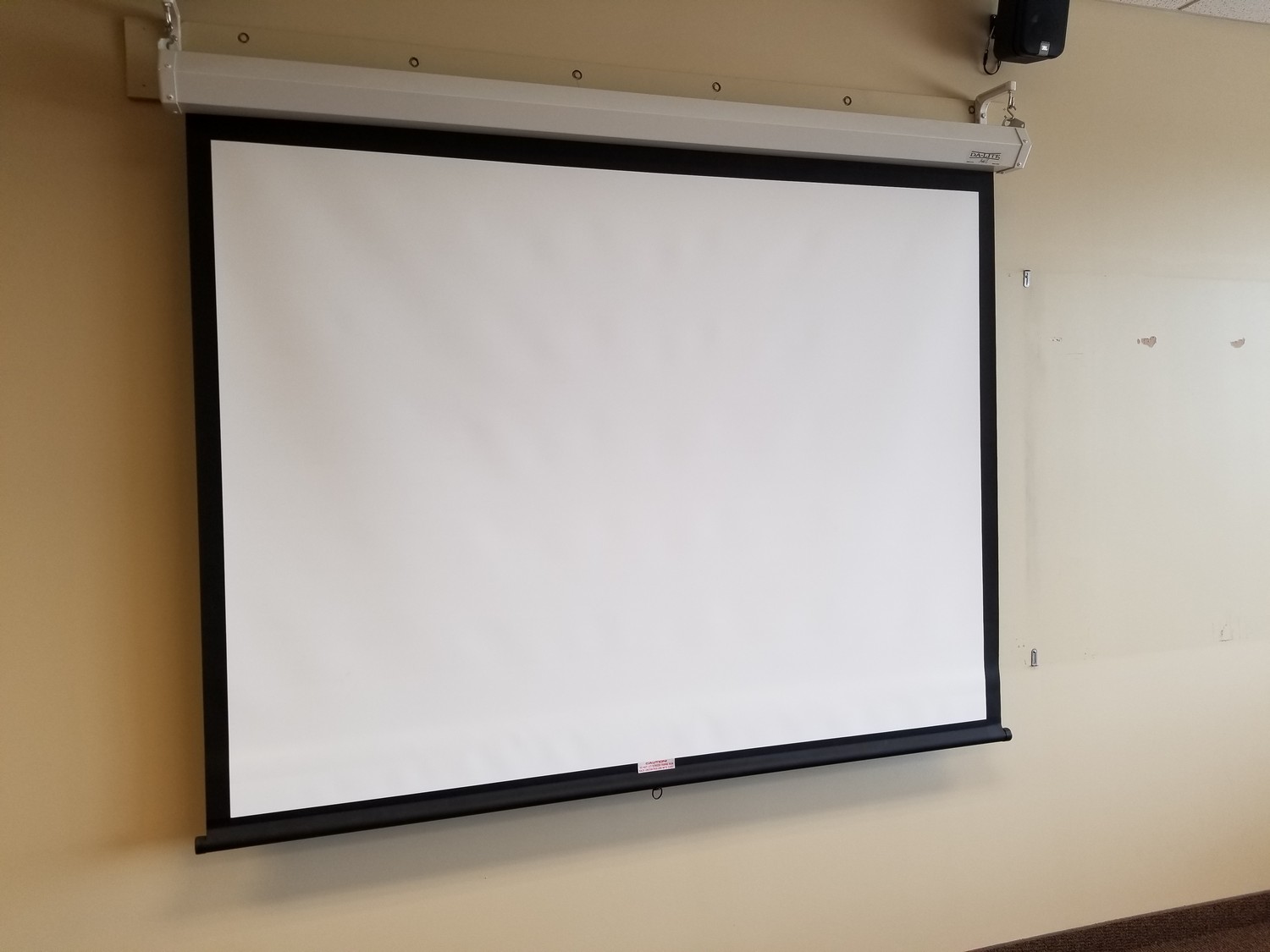 DaLite Model C Manual Projection Screen Madison Liquidators