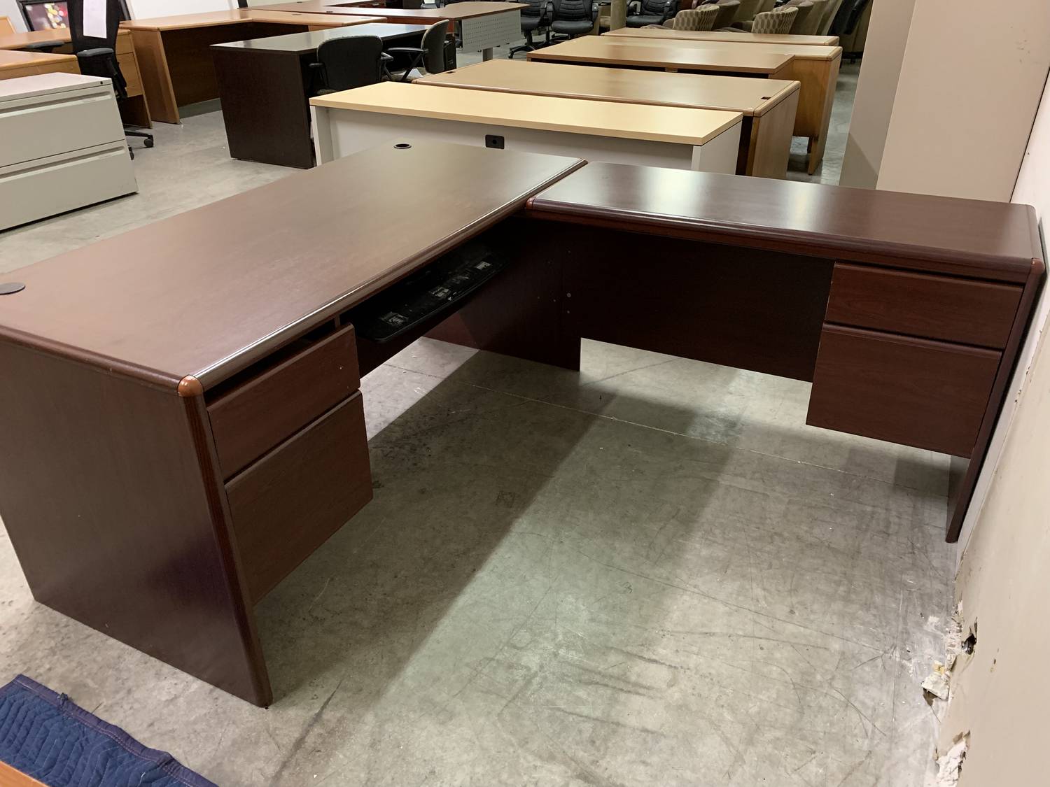 Mahogany Laminate L Shaped Desk Madison Liquidators