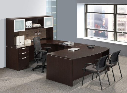 Executive U Shaped Desk with Hutch